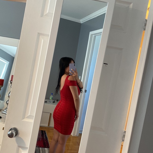 Sparkly red Guess Layla Bandage Dress. - Picture 4 of 7